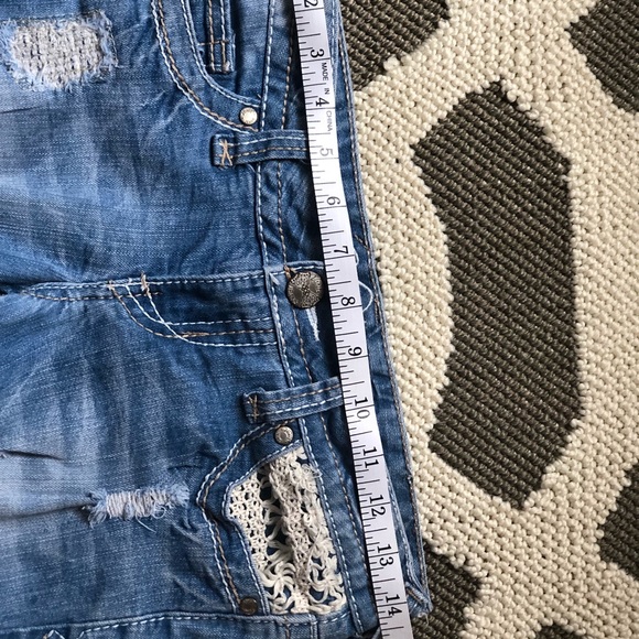 Cropped Vanity Jeans - Picture 2 of 6